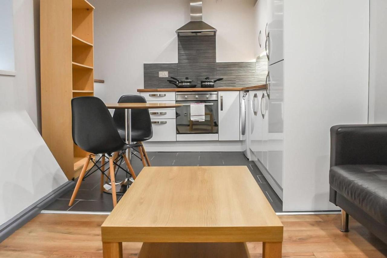 Apartment Modern In