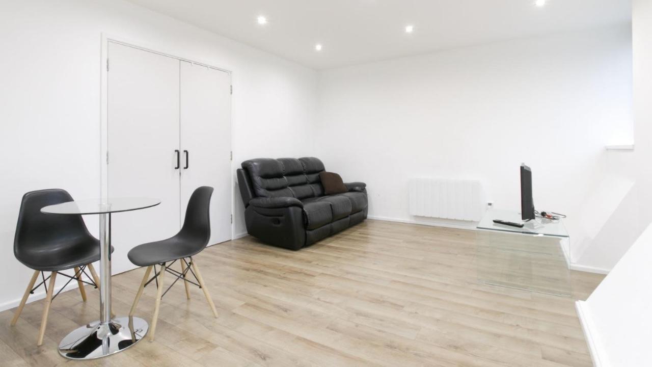 Apartment Modern In
